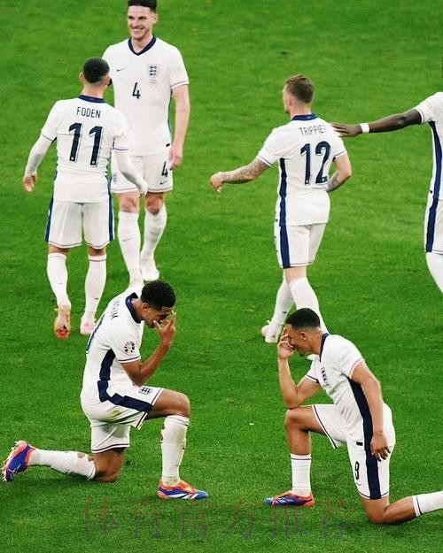 贝林厄姆谈阿诺德被嘘：球迷想表达情绪干扰他